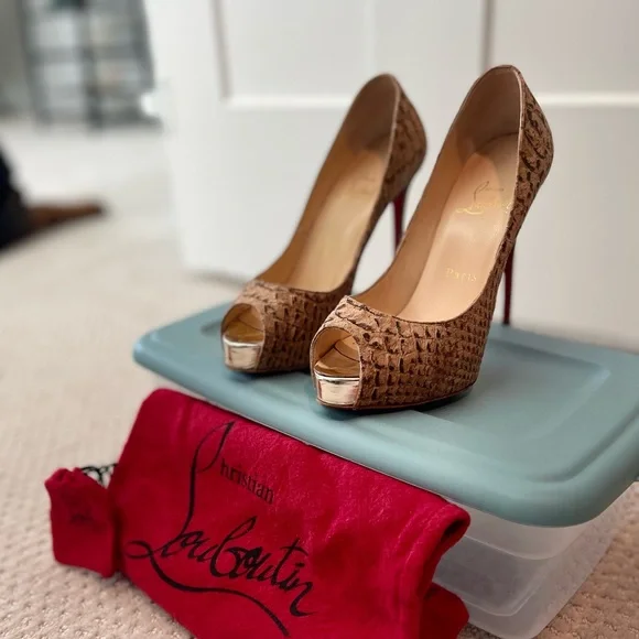 Christian Louboutin Shoes Christian Louboutin Size 35 New Very